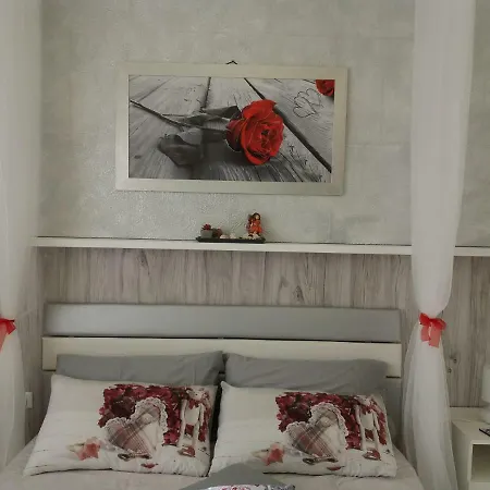 Appartamento Rosa Del Mare House